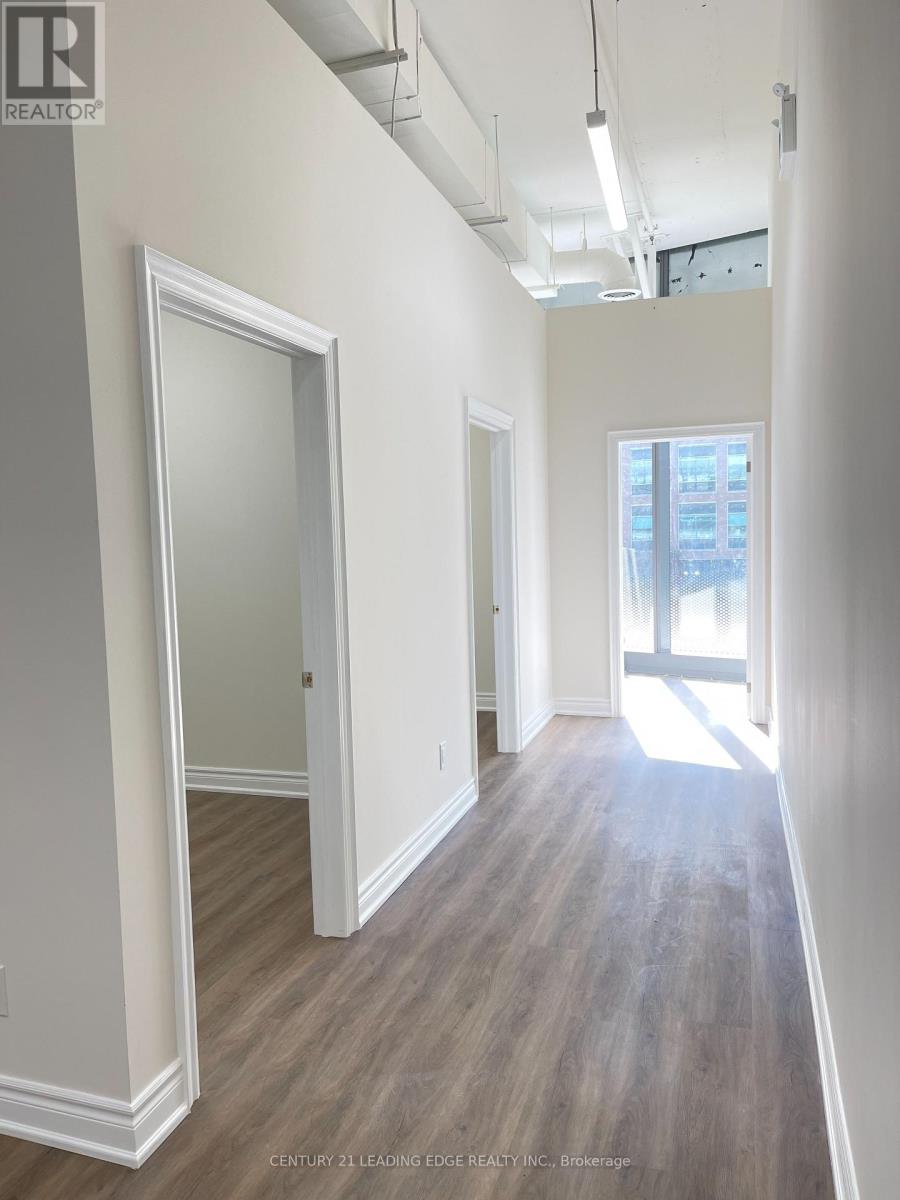 223 - 15 Wellesley Street W, Toronto, Ontario  M4Y 0G7 - Photo 5 - C12459942
