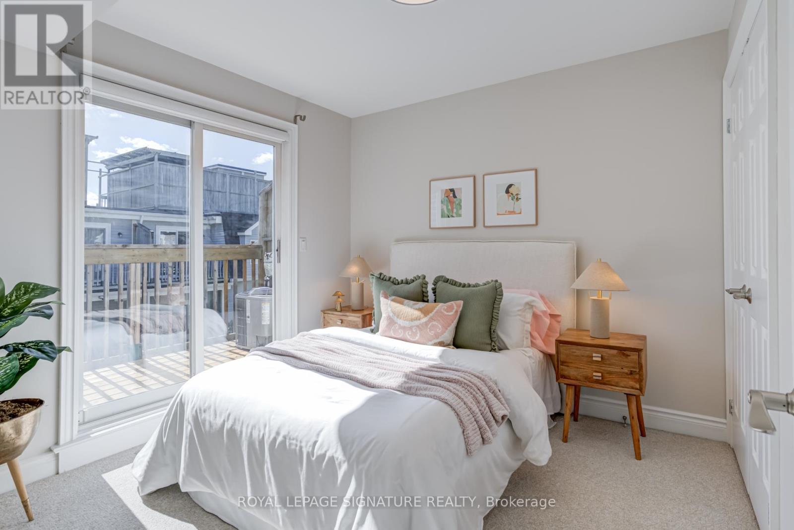 1015b College Street, Toronto, Ontario  M6H 1A8 - Photo 38 - C12462092