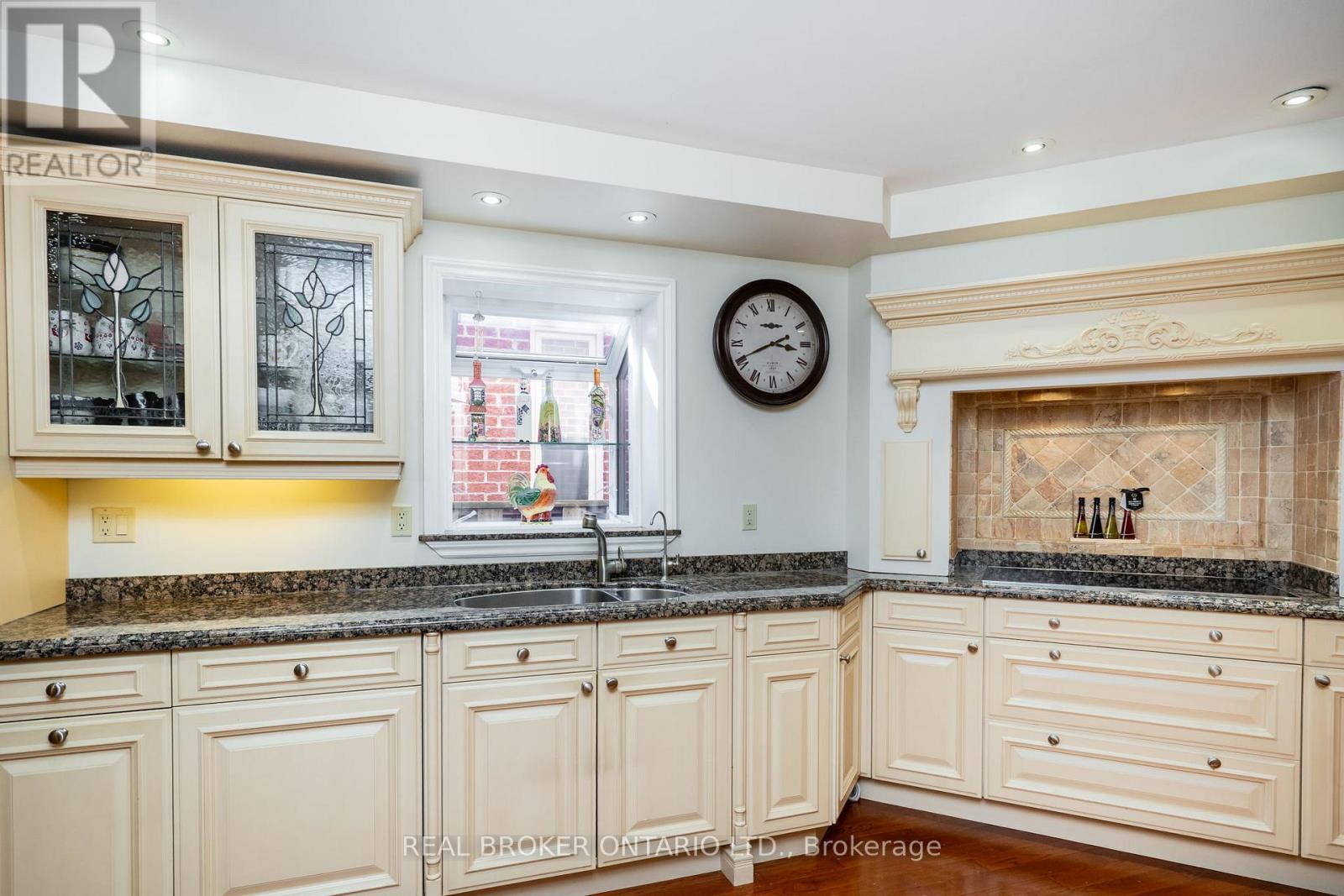 972 Gablehurst Crescent, Pickering, Ontario  L1V 5G4 - Photo 10 - E12462372