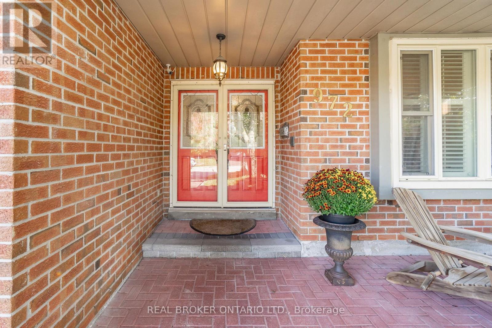 972 Gablehurst Crescent, Pickering, Ontario  L1V 5G4 - Photo 3 - E12462372