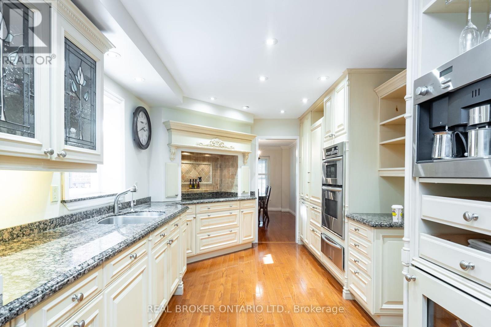 972 Gablehurst Crescent, Pickering, Ontario  L1V 5G4 - Photo 9 - E12462372