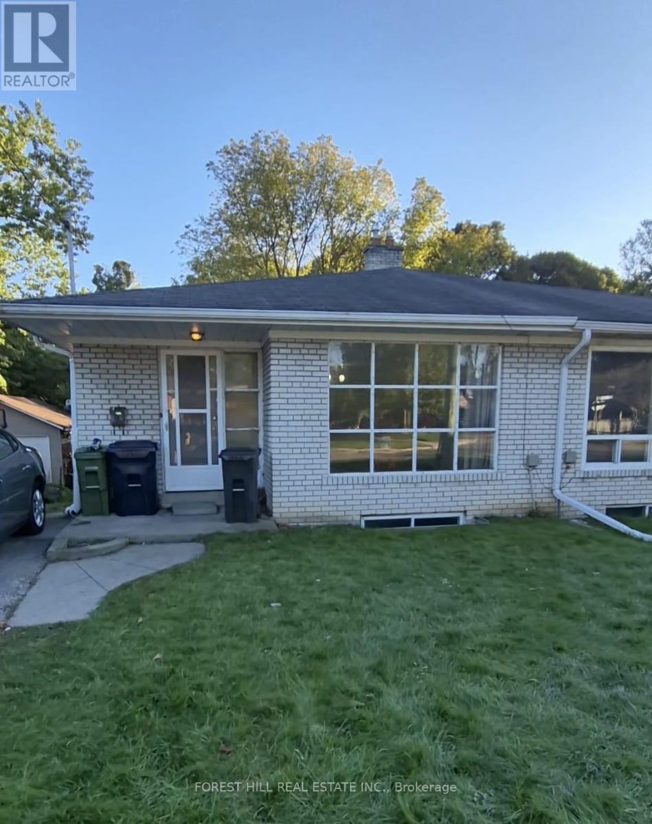 65 DARLINGSIDE DRIVE, Toronto, Ontario