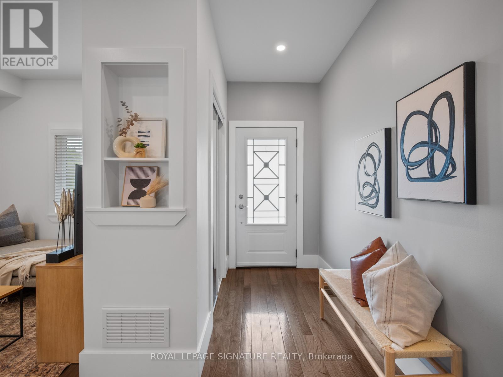 151 Eastwood Avenue, Toronto, Ontario  M1N 3H5 - Photo 4 - E12462382