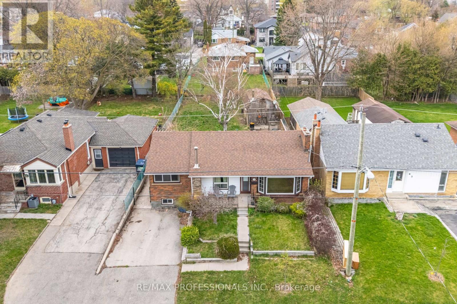11 Jeanette Street, Toronto, Ontario  M1M 3G2 - Photo 3 - E12462385