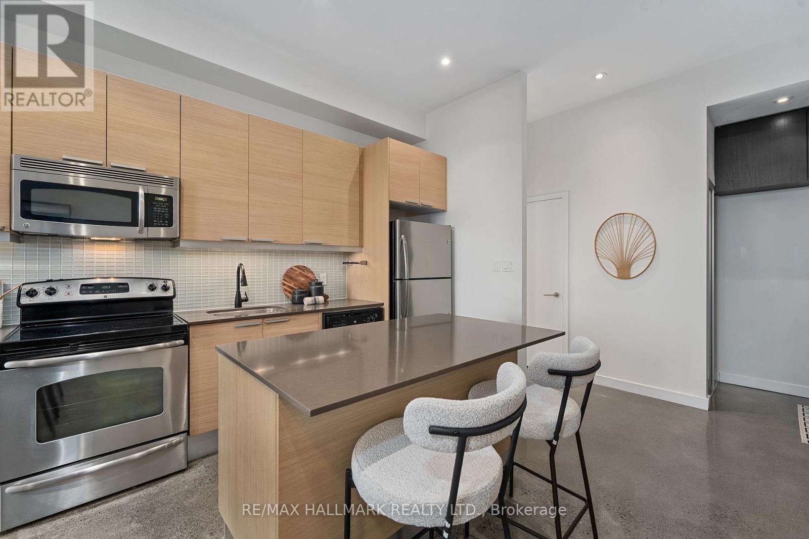 503 - 625 Queen Street E, Toronto, Ontario  M4M 1G4 - Photo 3 - E12462466