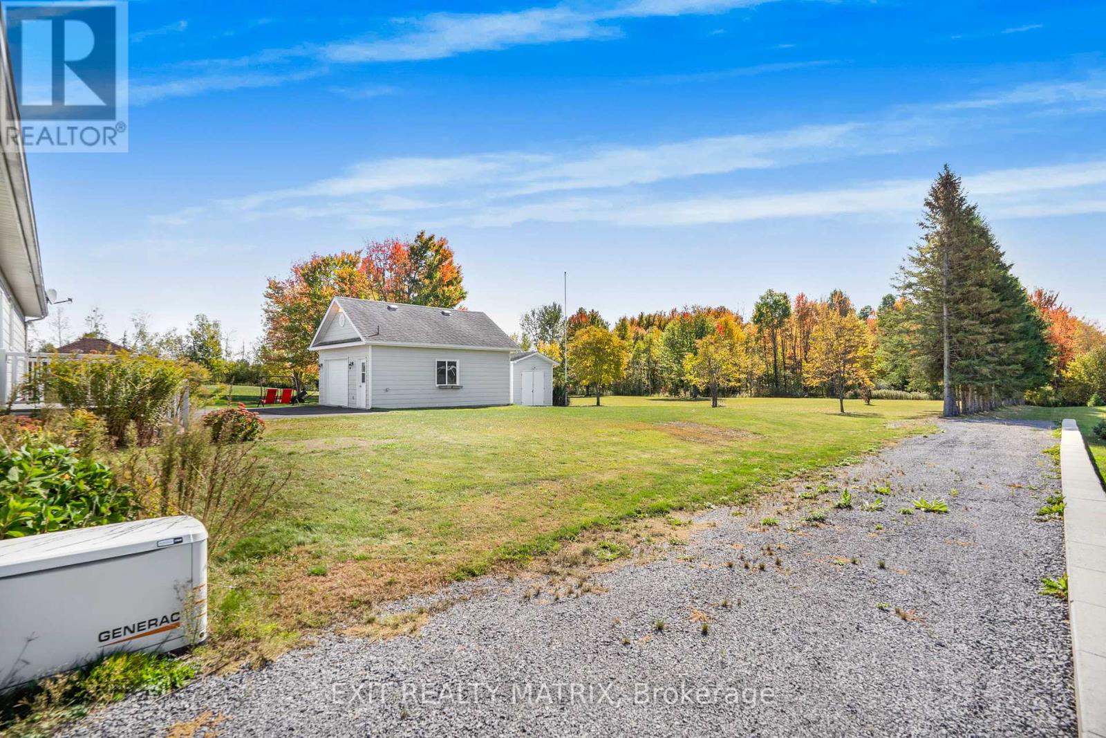 1582 Sandy Hill Road, Champlain, Ontario  K6A 2R2 - Photo 24 - X12462315