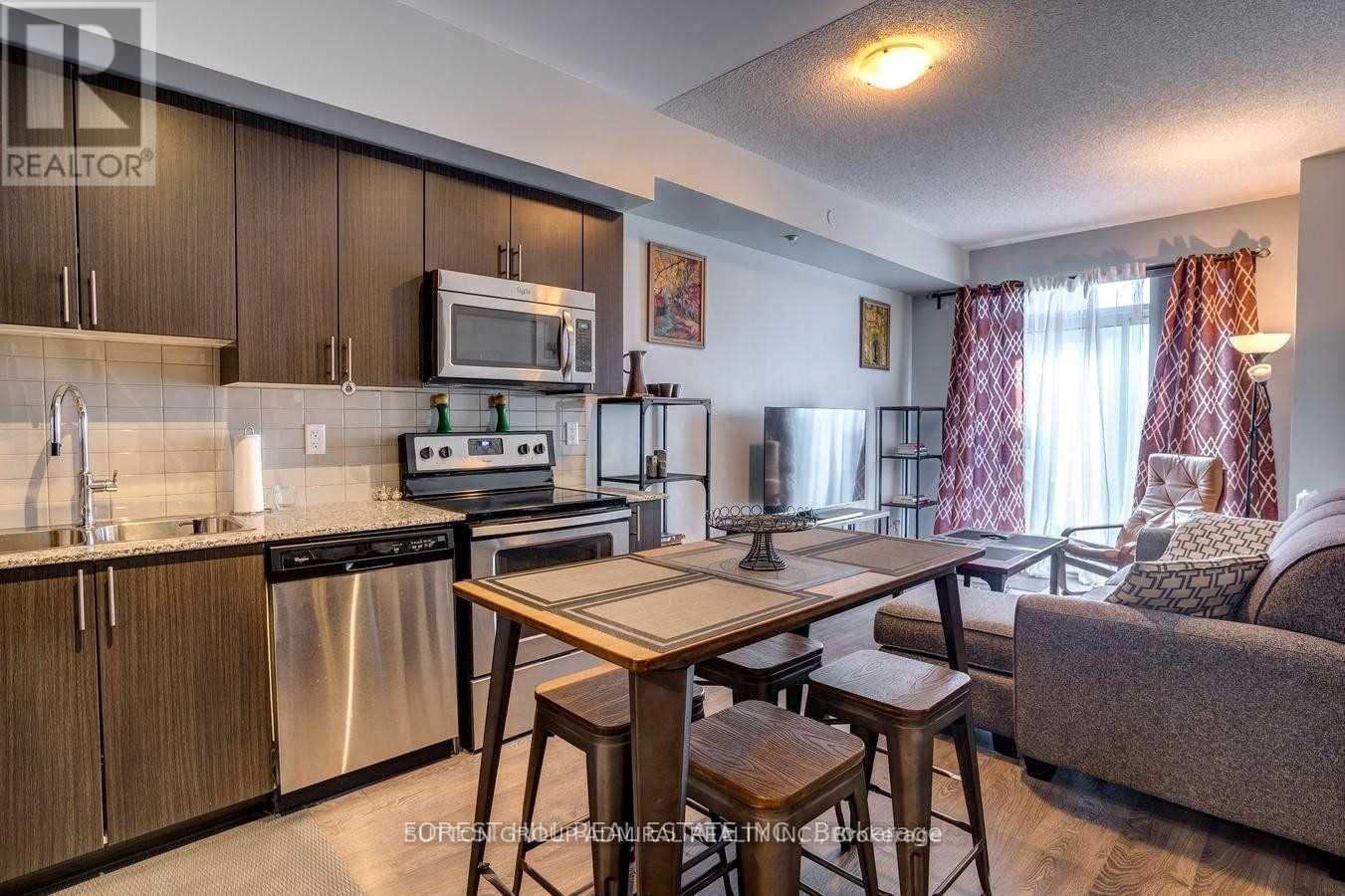 327 - 7900 Bathurst Street, Vaughan, Ontario  L4J 0J9 - Photo 4 - N12462308