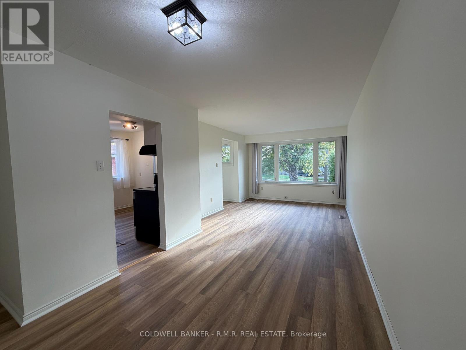 275 Silverbirch Drive, Newmarket, Ontario  L3Y 2Z6 - Photo 6 - N12462318