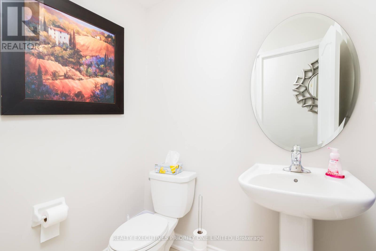 47 Greenwood Drive, Essa, Ontario  L0M 1B4 - Photo 16 - N12462325