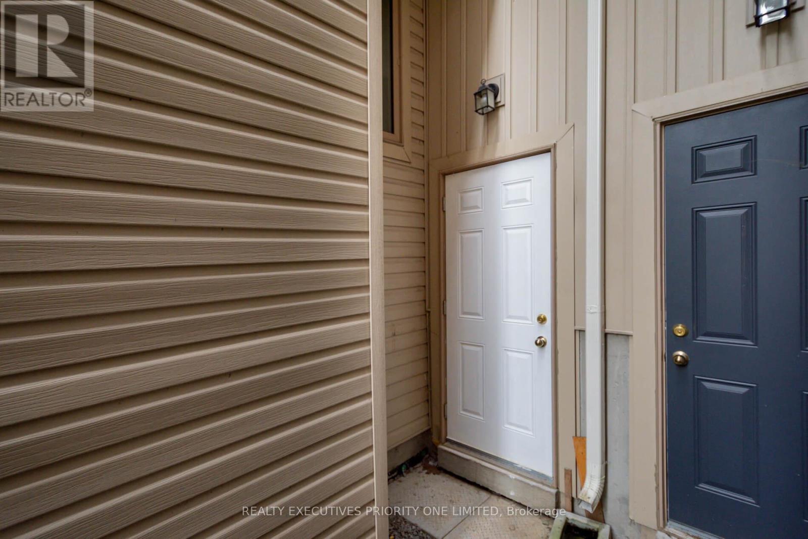 47 Greenwood Drive, Essa, Ontario  L0M 1B4 - Photo 30 - N12462325