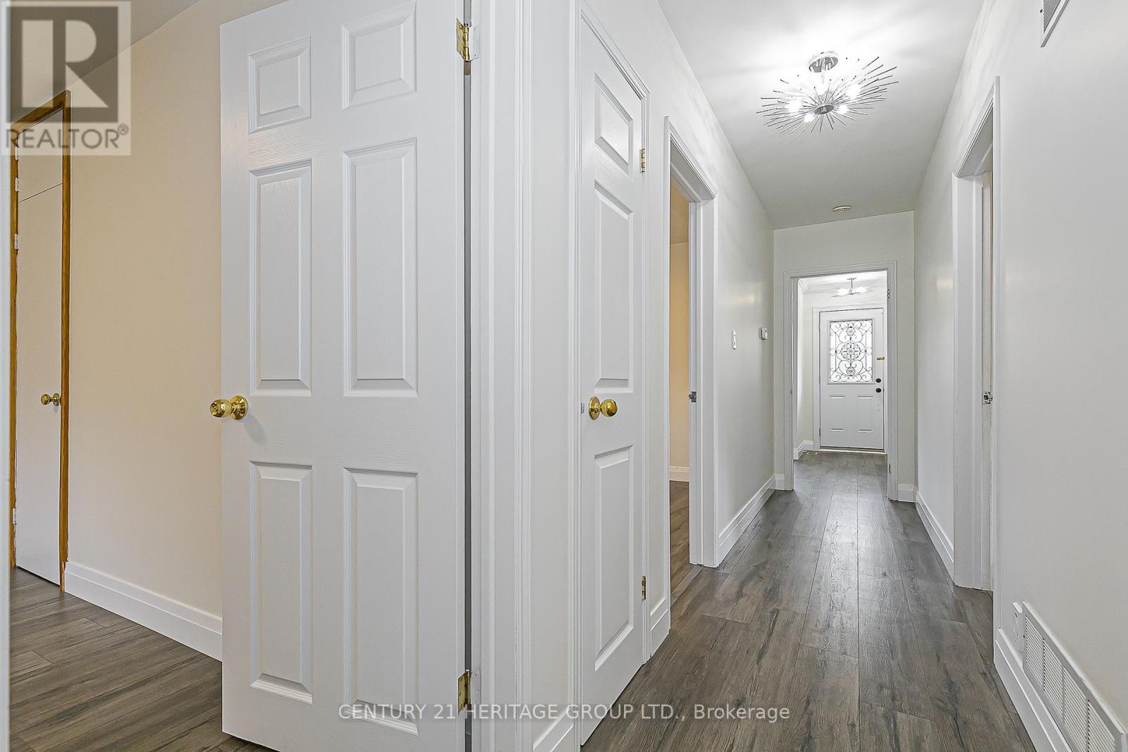 26 Knowles Crescent, Aurora, Ontario  L4G 1Z7 - Photo 14 - N12462326