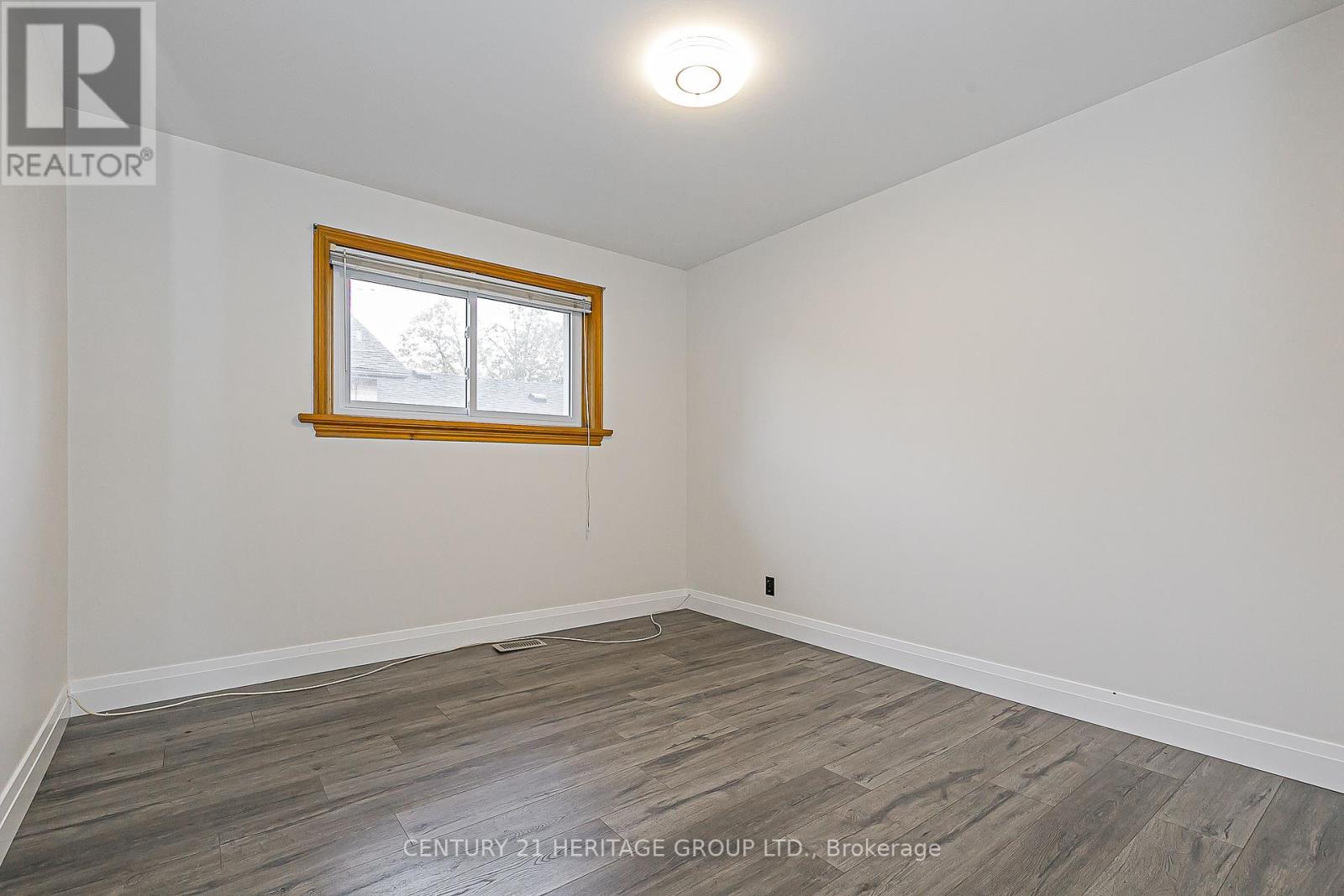 26 Knowles Crescent, Aurora, Ontario  L4G 1Z7 - Photo 15 - N12462326
