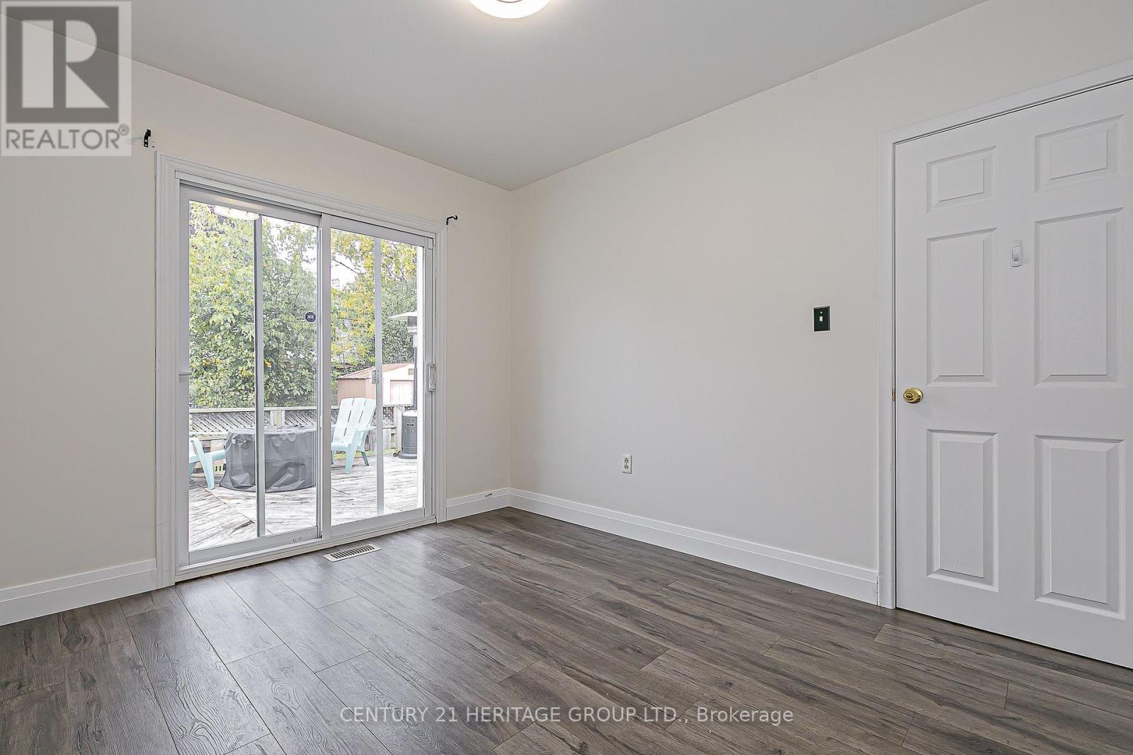 26 Knowles Crescent, Aurora, Ontario  L4G 1Z7 - Photo 20 - N12462326