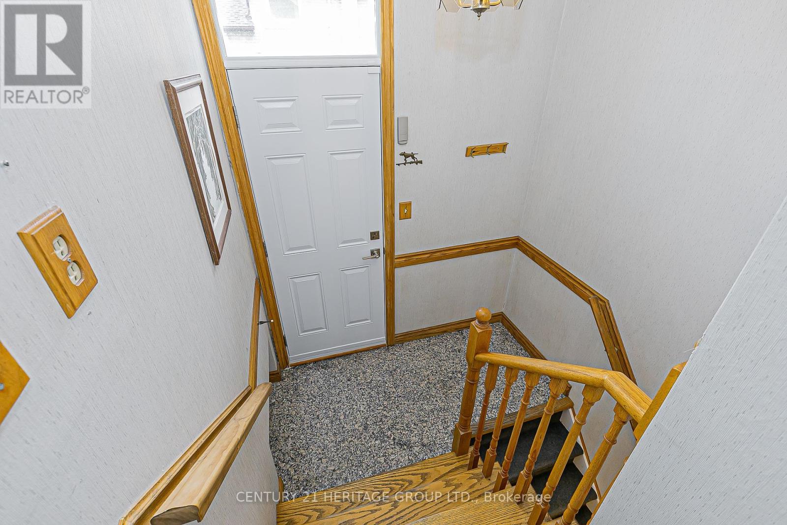 26 Knowles Crescent, Aurora, Ontario  L4G 1Z7 - Photo 24 - N12462326