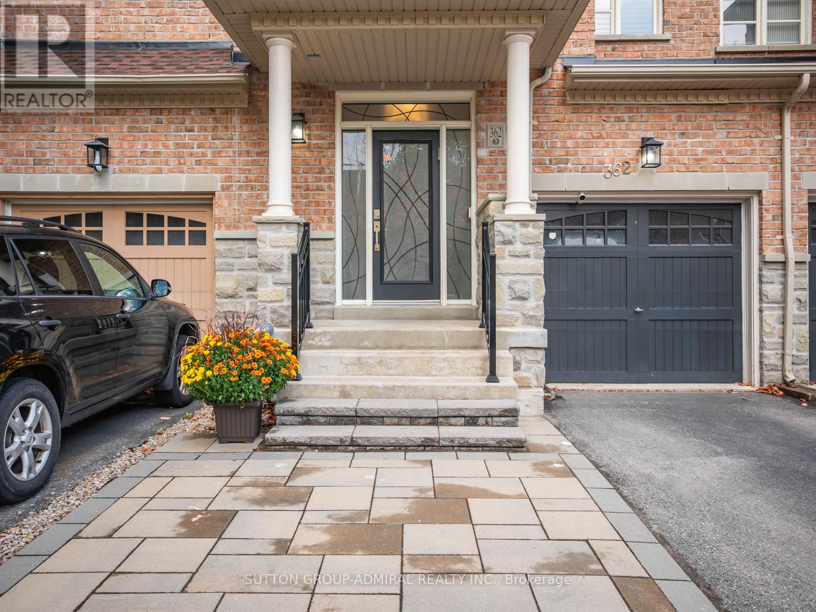 362 William Dunn Crescent, Newmarket, Ontario  L3X 3L3 - Photo 2 - N12462332