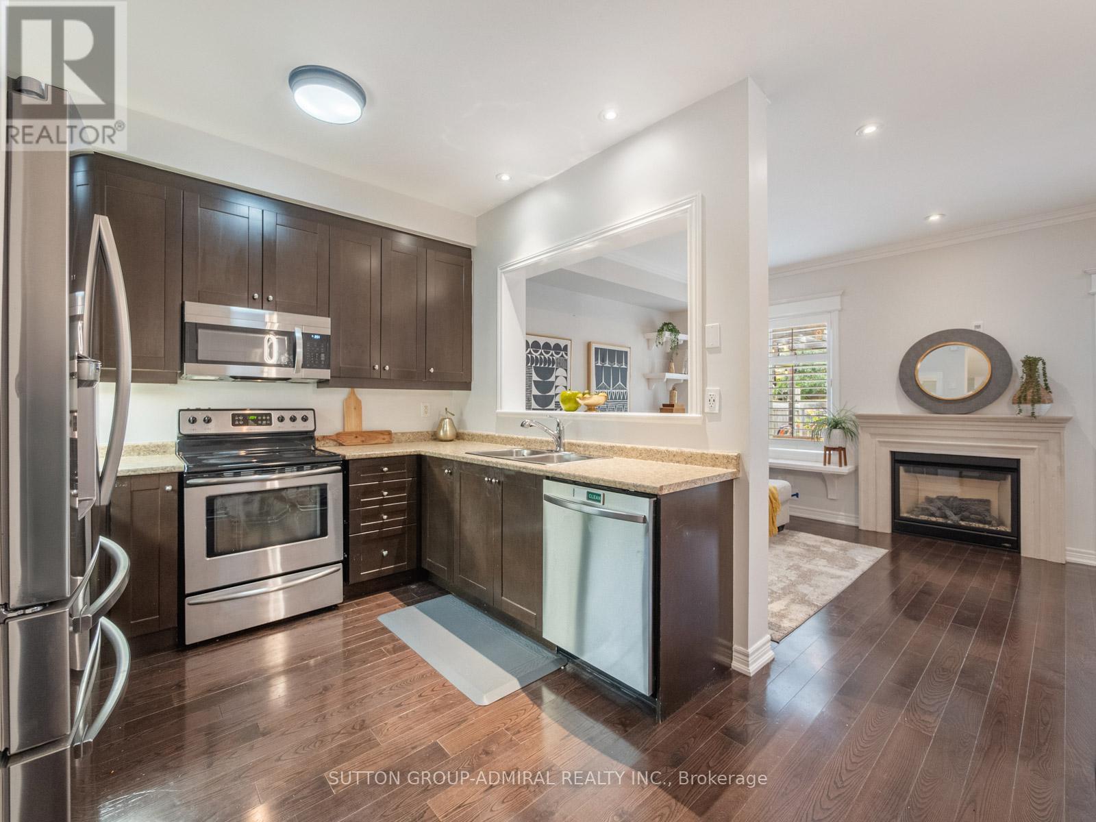 362 William Dunn Crescent, Newmarket, Ontario  L3X 3L3 - Photo 5 - N12462332