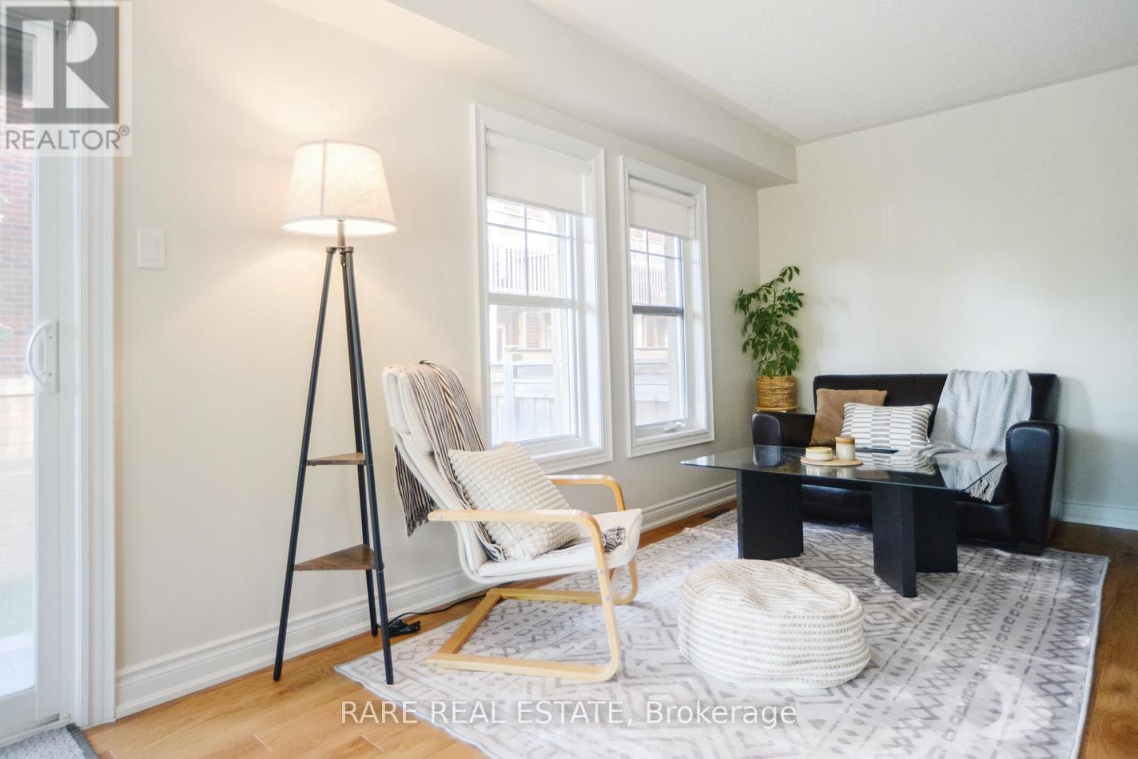 35 - 10 Porter Avenue W, Vaughan, Ontario  L4L 0H1 - Photo 27 - N12462337
