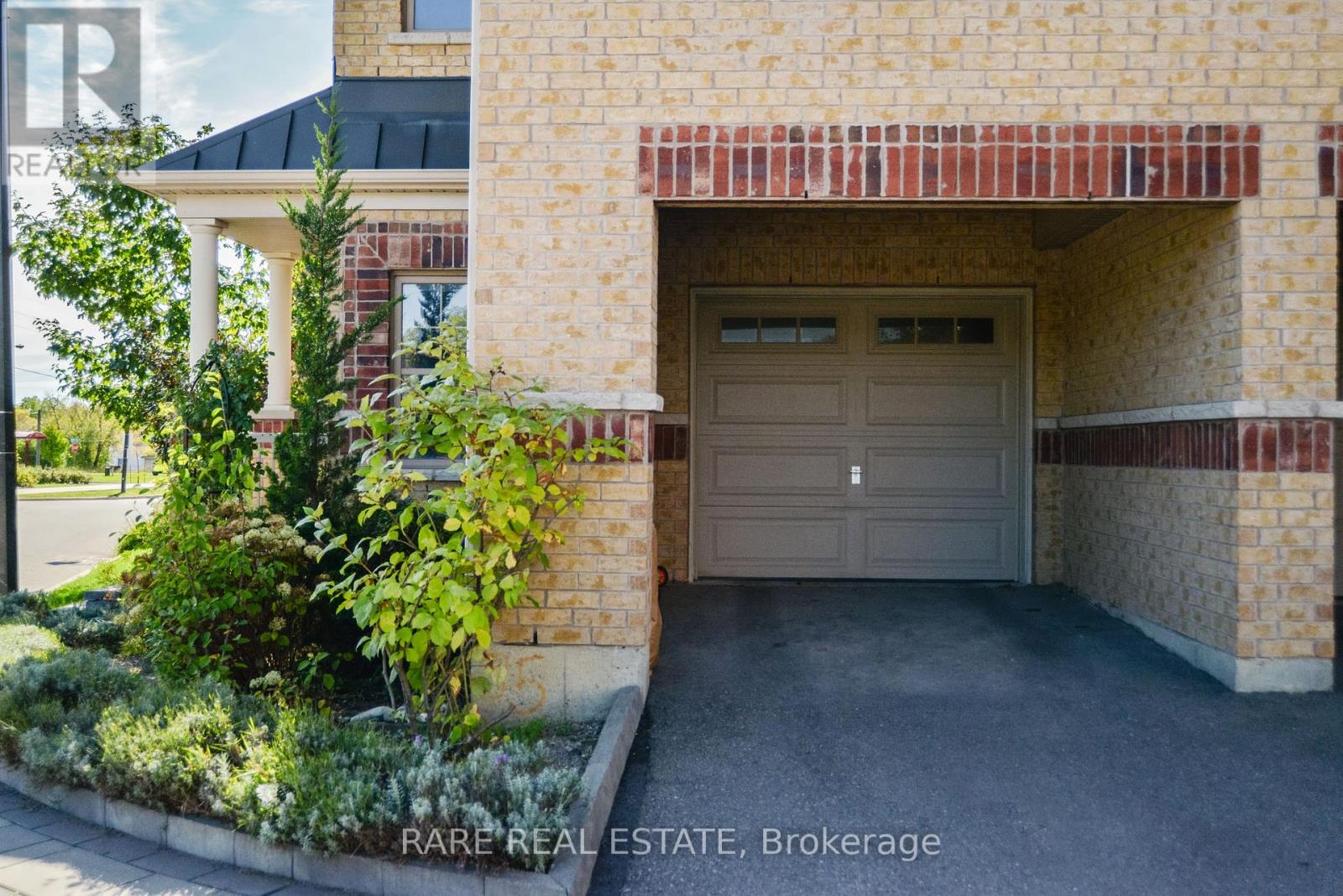 35 - 10 Porter Avenue W, Vaughan, Ontario  L4L 0H1 - Photo 35 - N12462337
