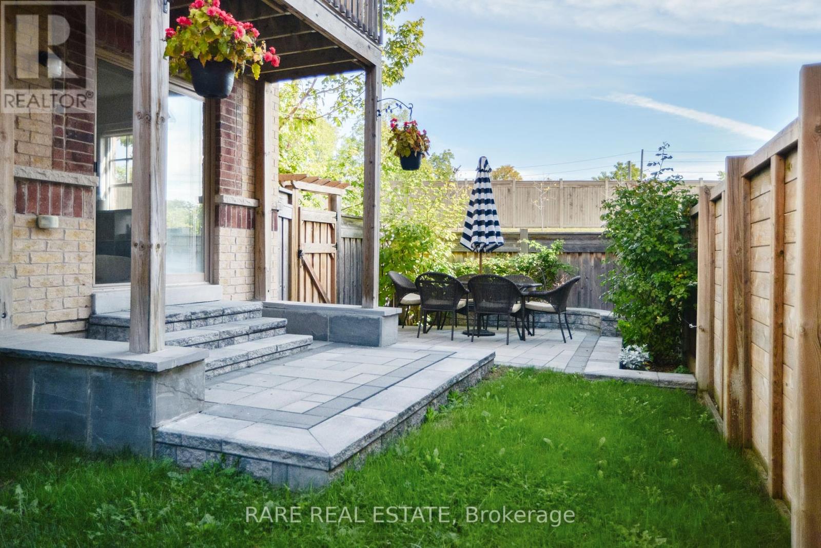 35 - 10 Porter Avenue W, Vaughan, Ontario  L4L 0H1 - Photo 36 - N12462337