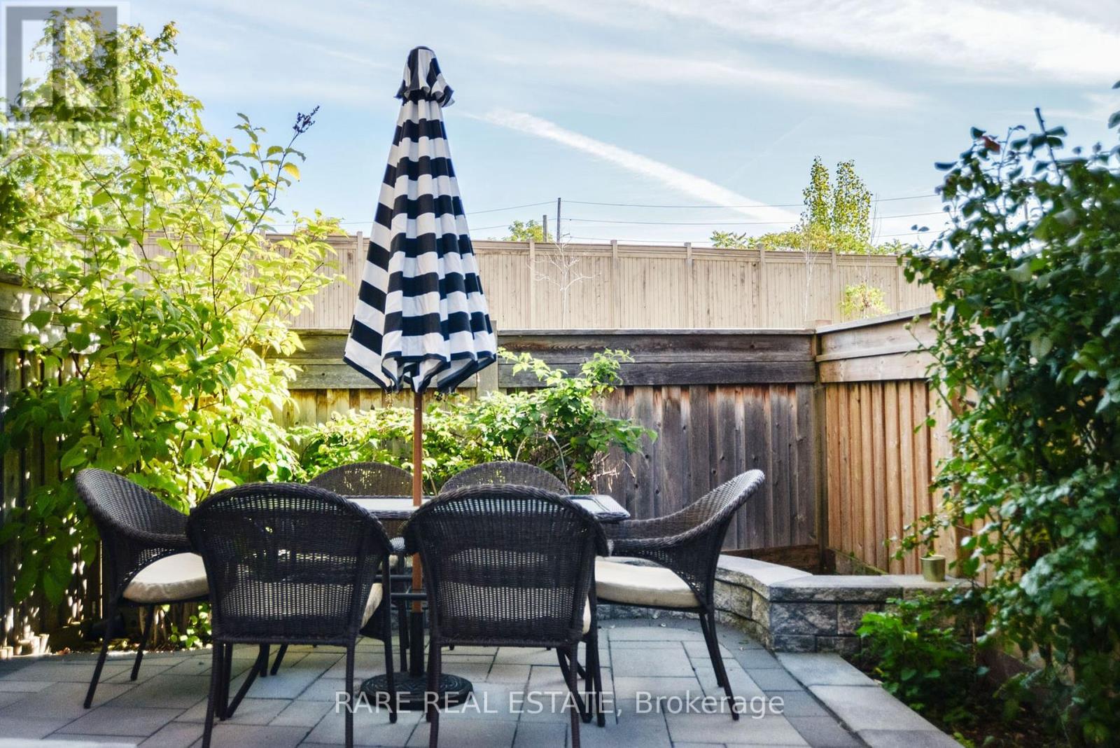 35 - 10 Porter Avenue W, Vaughan, Ontario  L4L 0H1 - Photo 37 - N12462337