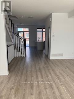 5436 Main Street, Whitchurch-Stouffville, Ontario  L4H 4W8 - Photo 8 - N12462353