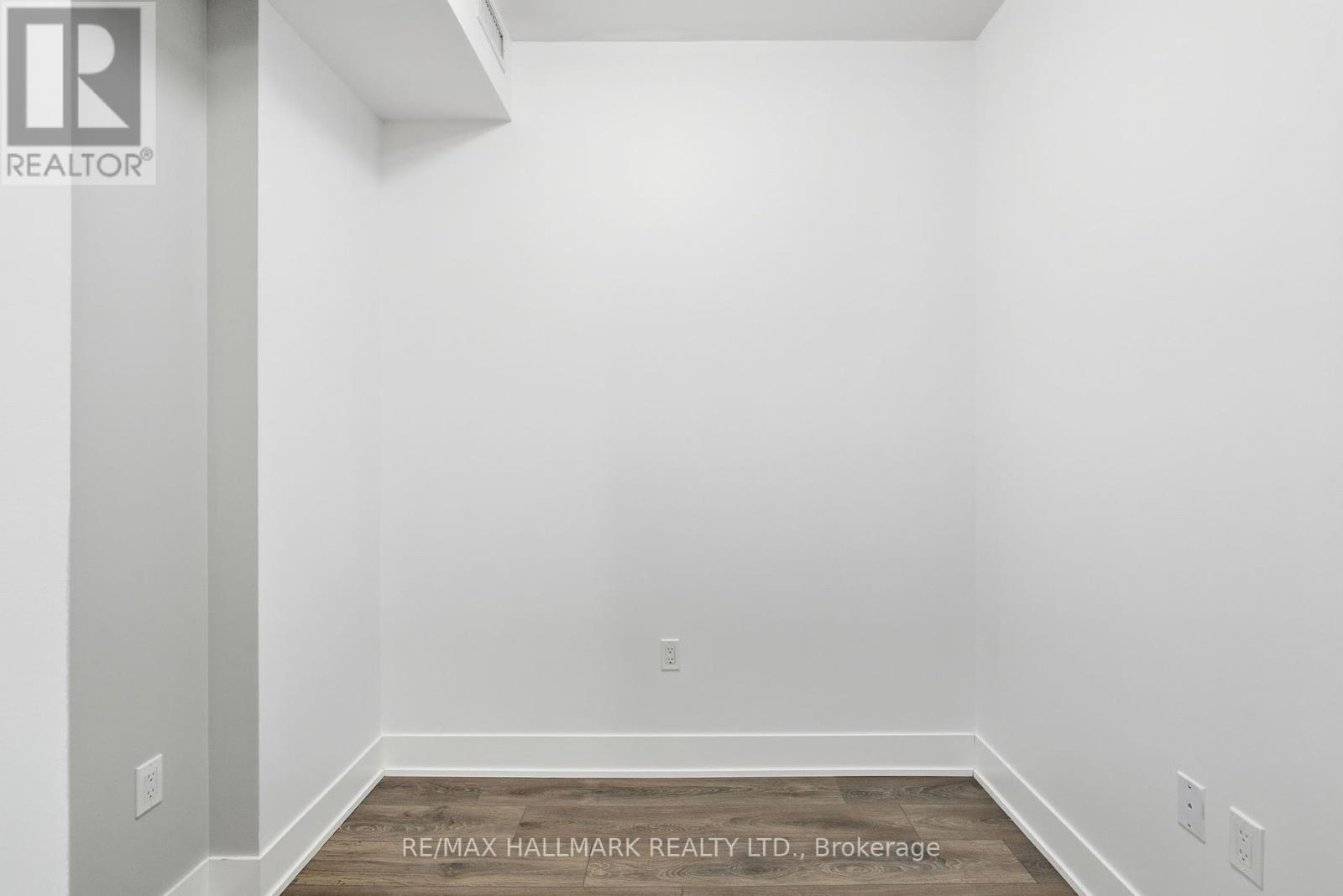 2406 - 2916 Highway 7 Road W, Vaughan, Ontario  L4A 0T7 - Photo 16 - N12462357
