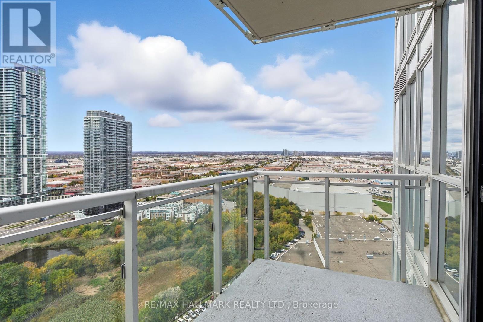2406 - 2916 Highway 7 Road W, Vaughan, Ontario  L4A 0T7 - Photo 21 - N12462357