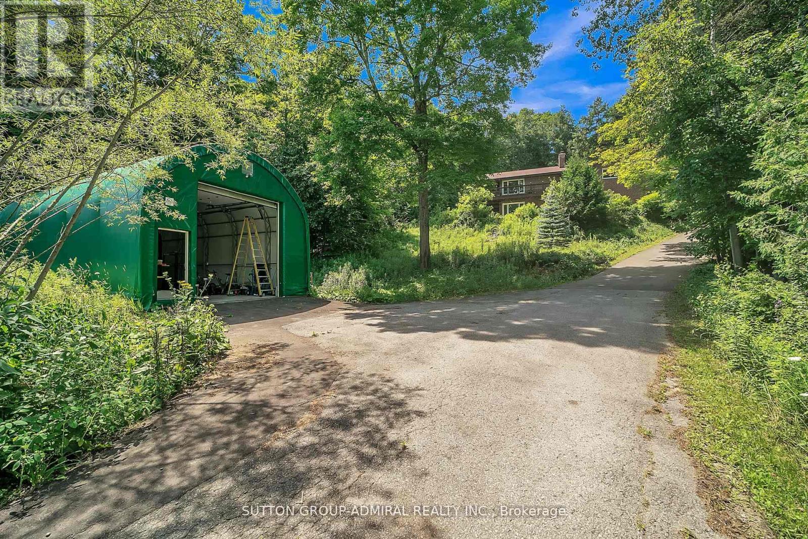 19246 Warden Avenue, East Gwillimbury, Ontario  L0G 1R0 - Photo 39 - N12462359