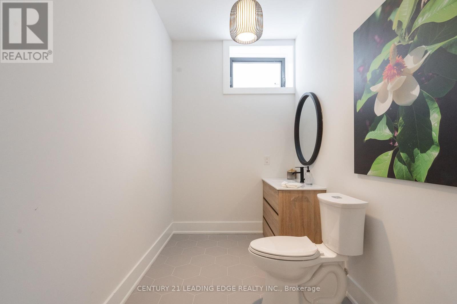 30 Victoria Street, Whitchurch-Stouffville, Ontario  L4A 3R7 - Photo 34 - N12462360
