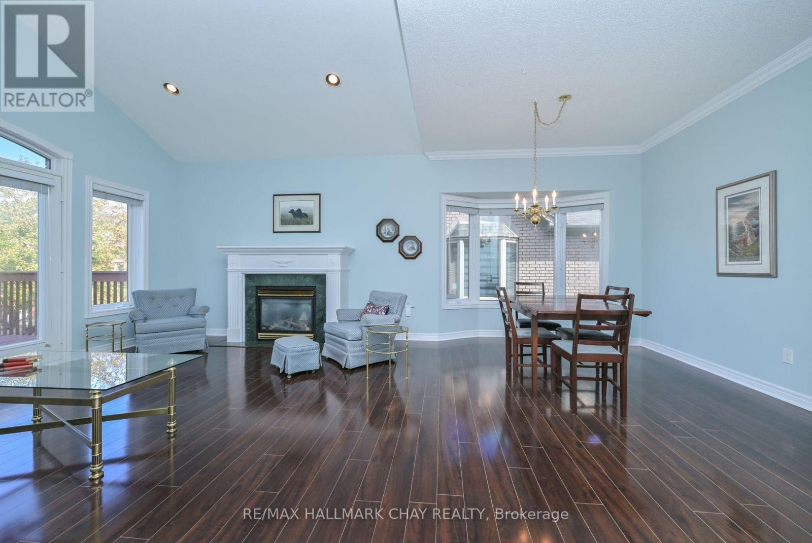 35 Via Amici, New Tecumseth, Ontario  L9R 2C2 - Photo 11 - N12462390