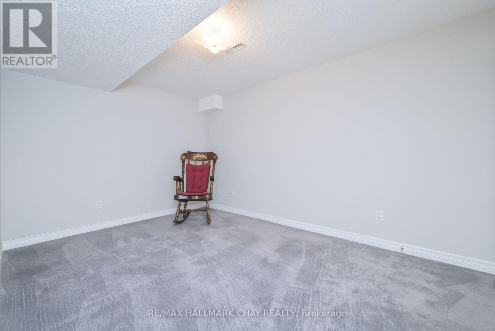 35 Via Amici, New Tecumseth, Ontario  L9R 2C2 - Photo 28 - N12462390