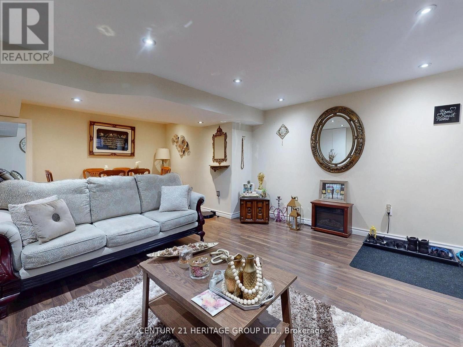 1062 Blackhall Crescent, Newmarket, Ontario  L3X 0B3 - Photo 41 - N12462391