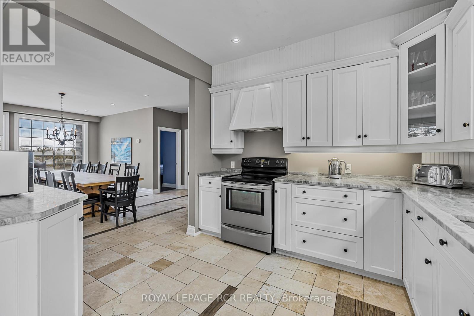 3810 Front Street, Uxbridge, Ontario  L0C 1A0 - Photo 11 - N12462421