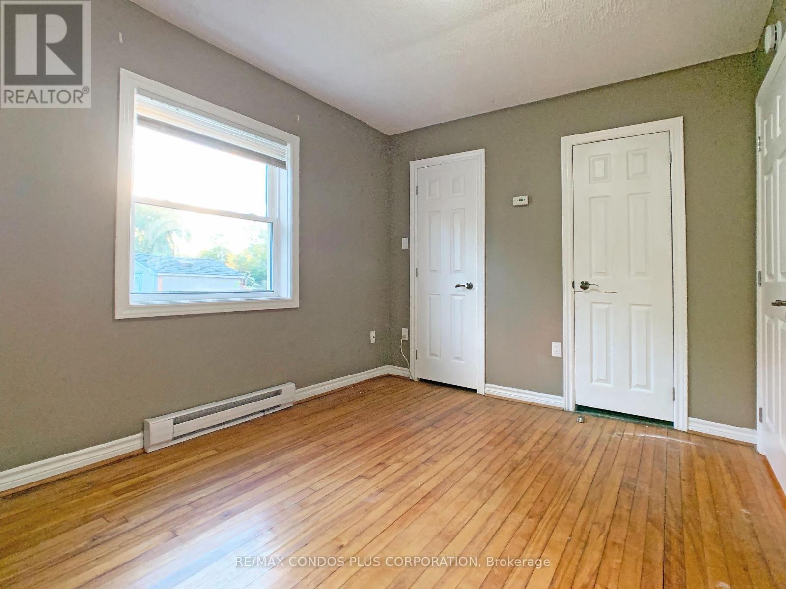 20 Joan Street, Georgina, Ontario  L0E 1R0 - Photo 12 - N12462438