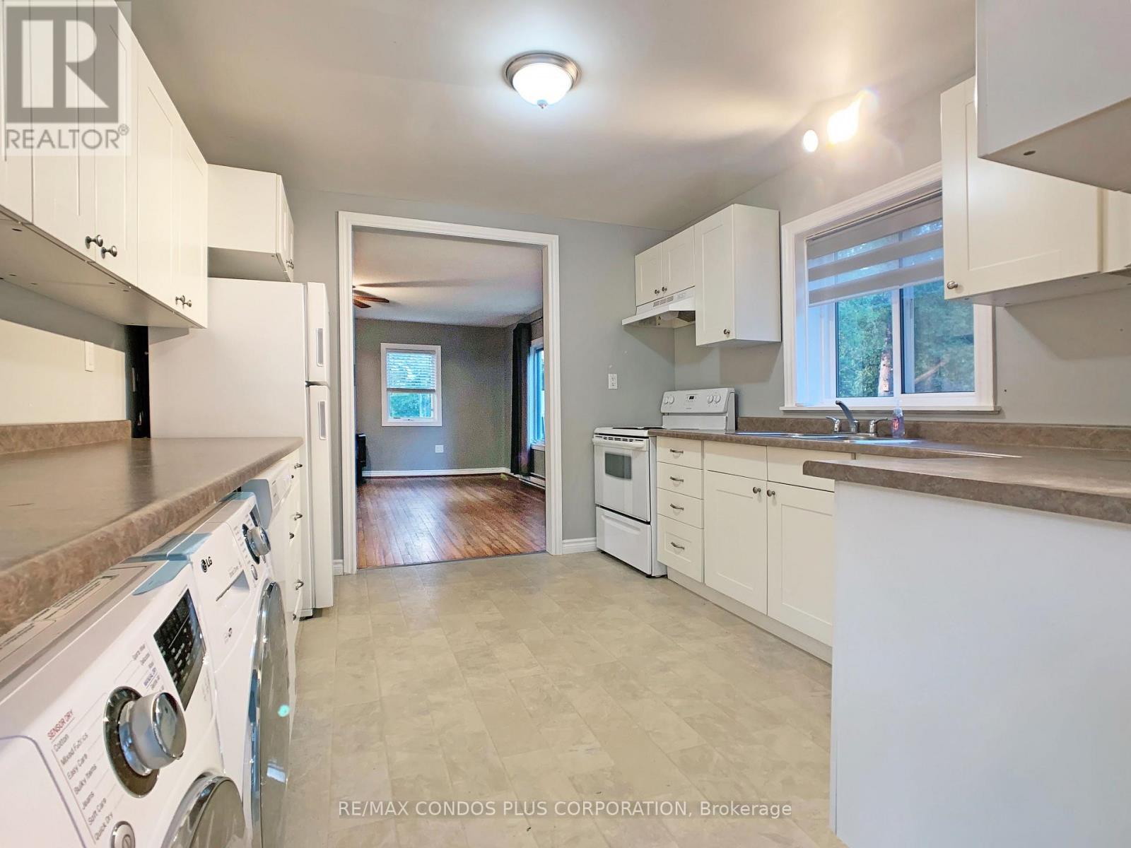 20 Joan Street, Georgina, Ontario  L0E 1R0 - Photo 4 - N12462438