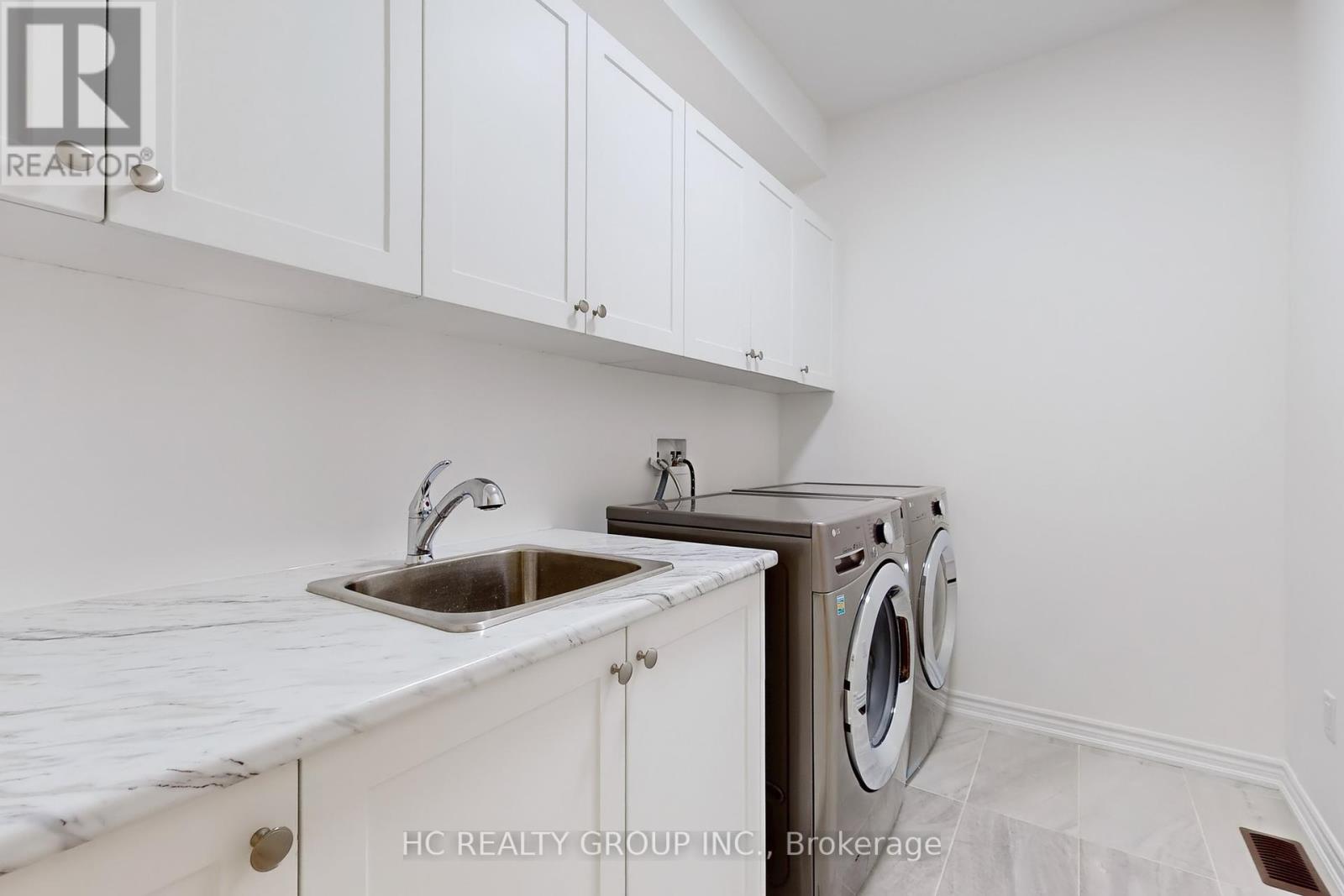 64 La Tache Crescent, Markham, Ontario  L6C 0Z6 - Photo 22 - N12462449