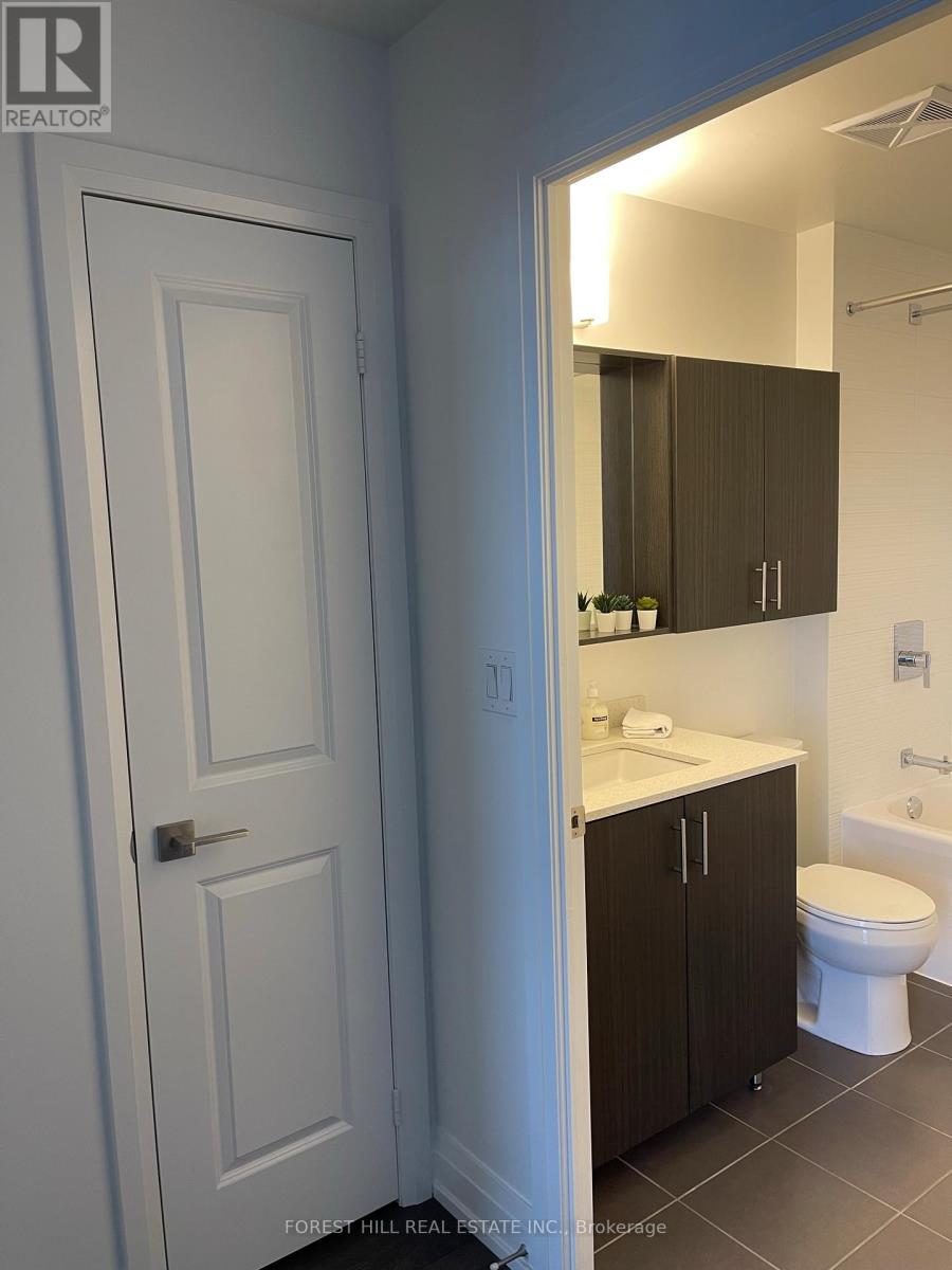 1201 - 3700 Highway 7, Vaughan, Ontario  L4L 0G8 - Photo 6 - N12462452