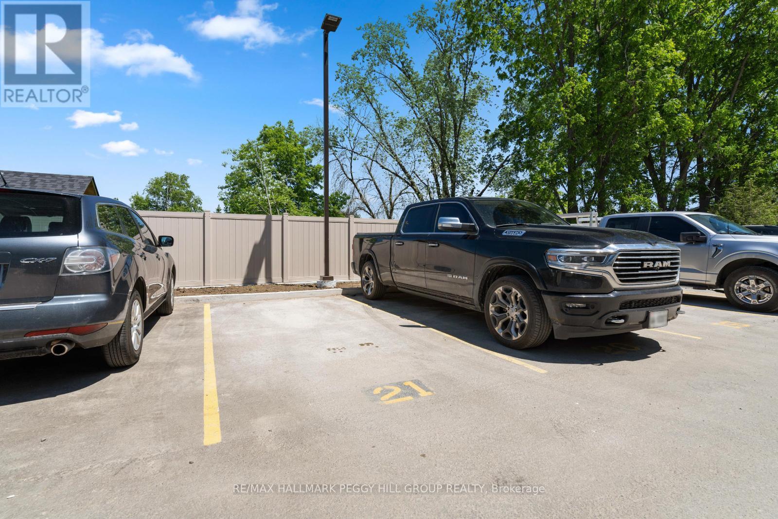502 - 681 Yonge Street, Barrie, Ontario  L4N 4E8 - Photo 16 - S12462418