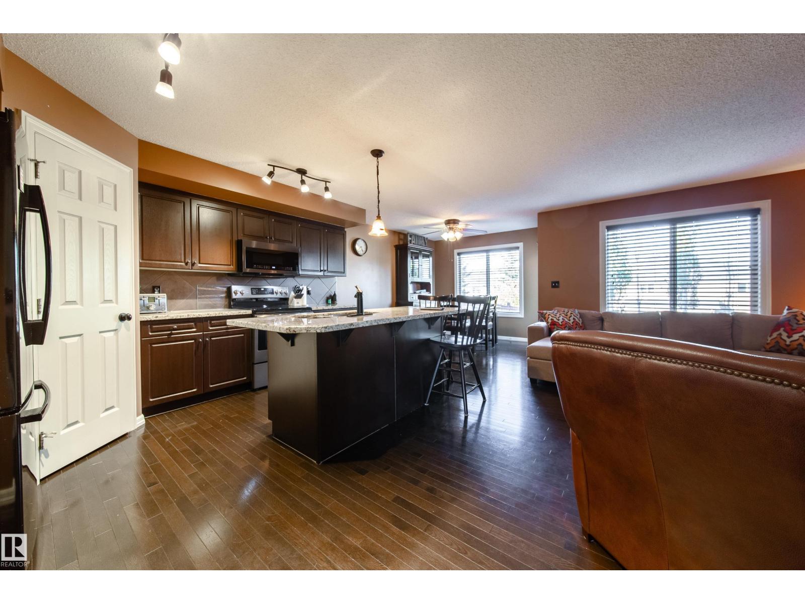 173 Rue Monique, Beaumont, Alberta  T4Z 0A1 - Photo 3 - E4462101