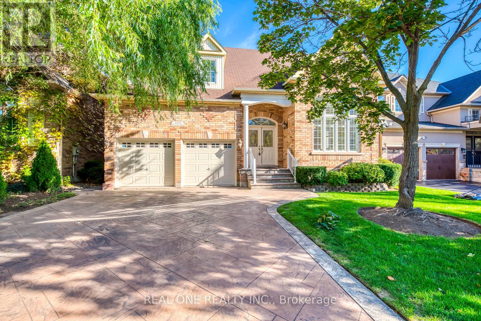2333 PRESQUILE DRIVE, Oakville, Ontario