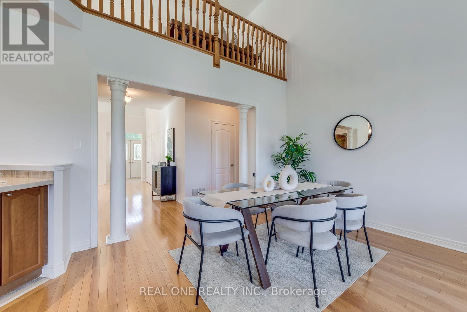 2333 Presquile Drive, Oakville, Ontario  L6H 7J8 - Photo 11 - W12462299