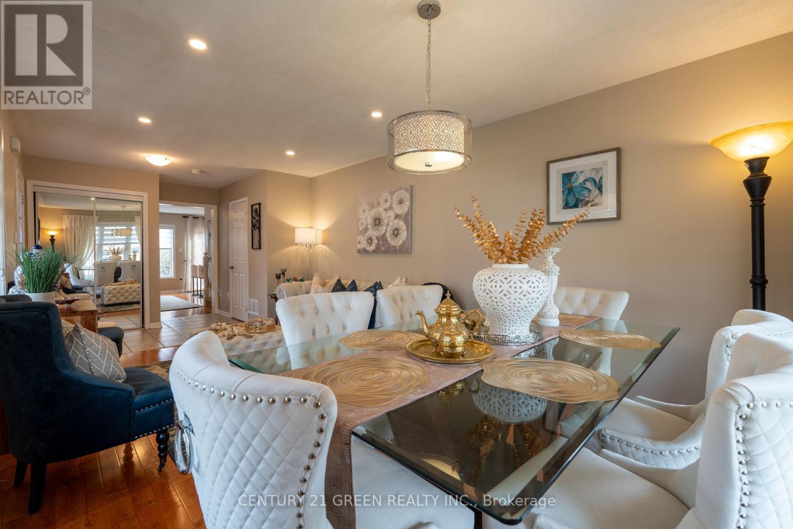 936 Hepburn Road, Milton, Ontario  L9T 0L6 - Photo 10 - W12462305