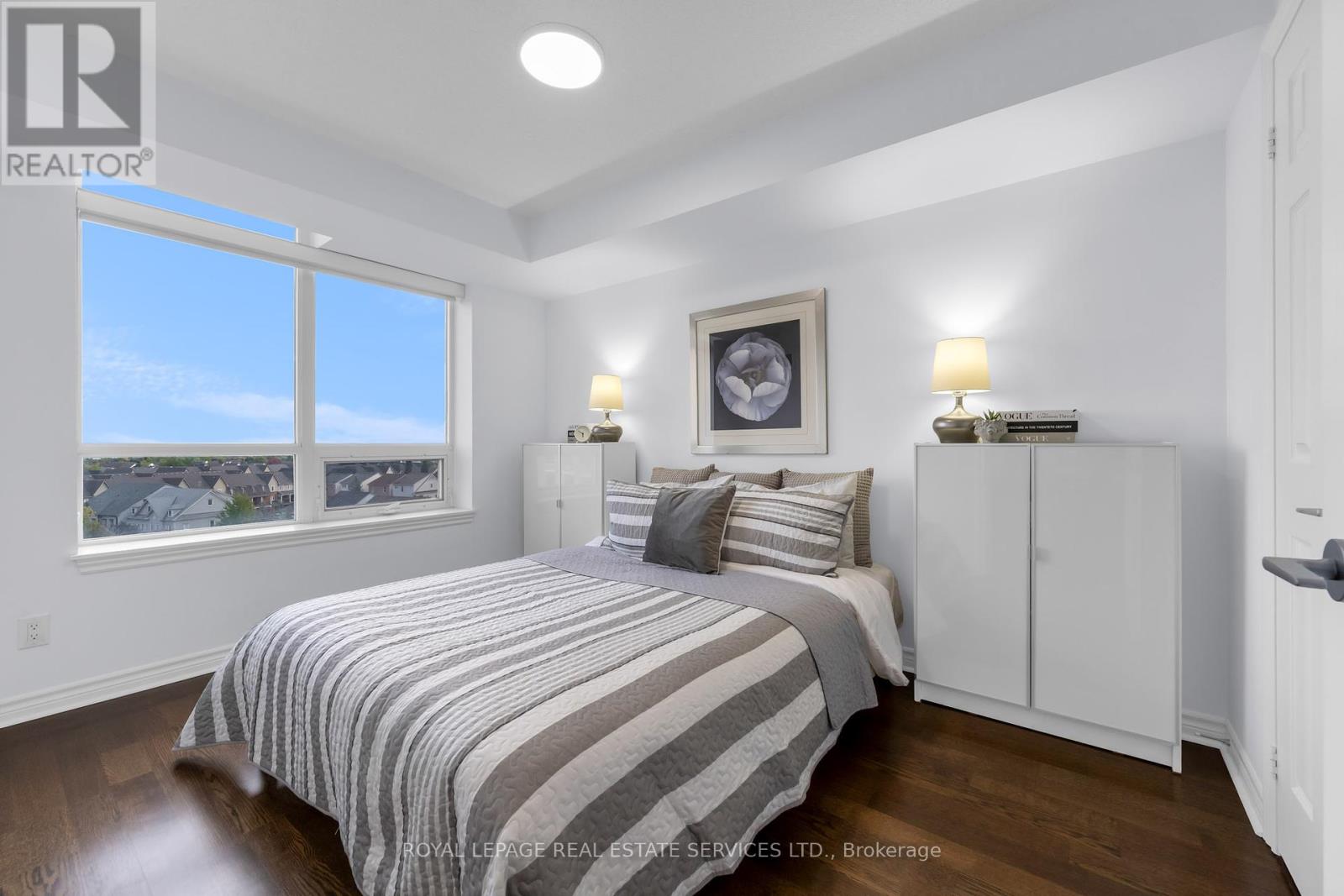 708 - 2379 Central Park Drive, Oakville, Ontario  L6H 0E4 - Photo 7 - W12462313