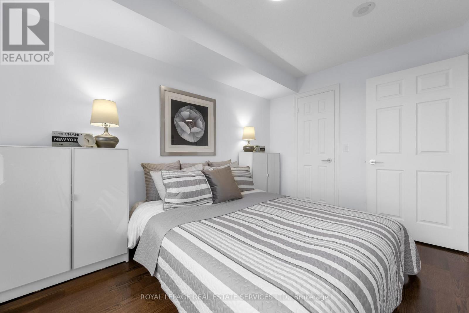 708 - 2379 Central Park Drive, Oakville, Ontario  L6H 0E4 - Photo 8 - W12462313