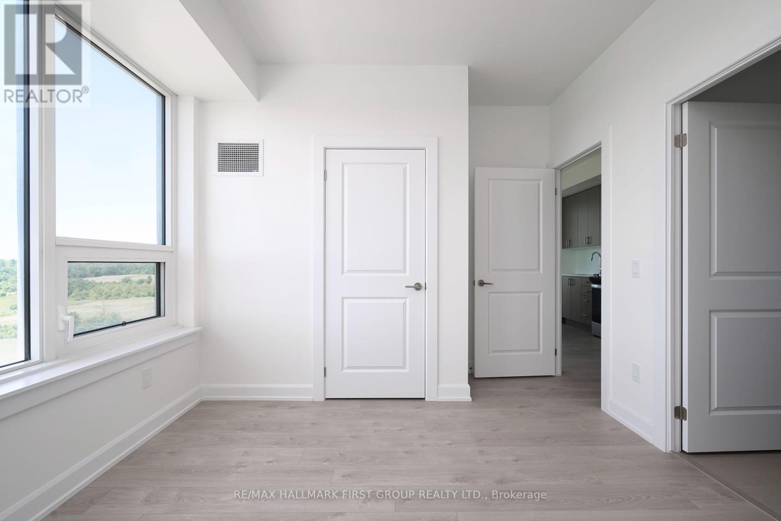 813 - 3220 William Coltson Avenue, Oakville, Ontario  L6H 7X9 - Photo 13 - W12462316
