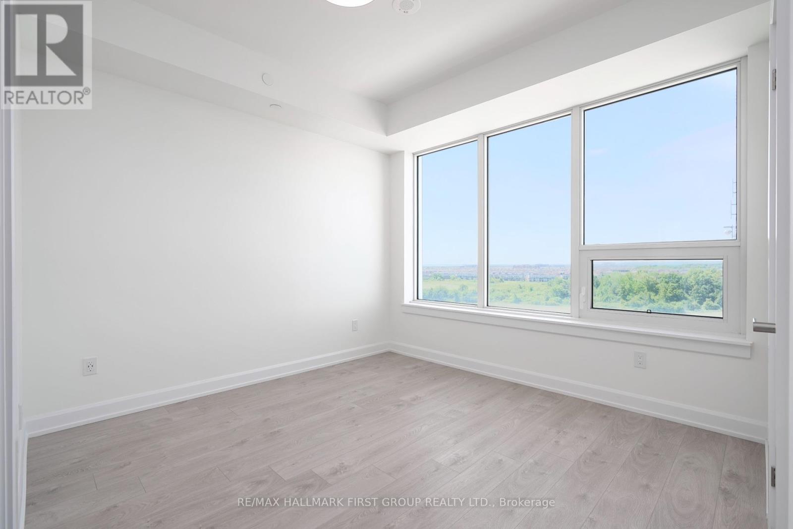 813 - 3220 William Coltson Avenue, Oakville, Ontario  L6H 7X9 - Photo 18 - W12462316
