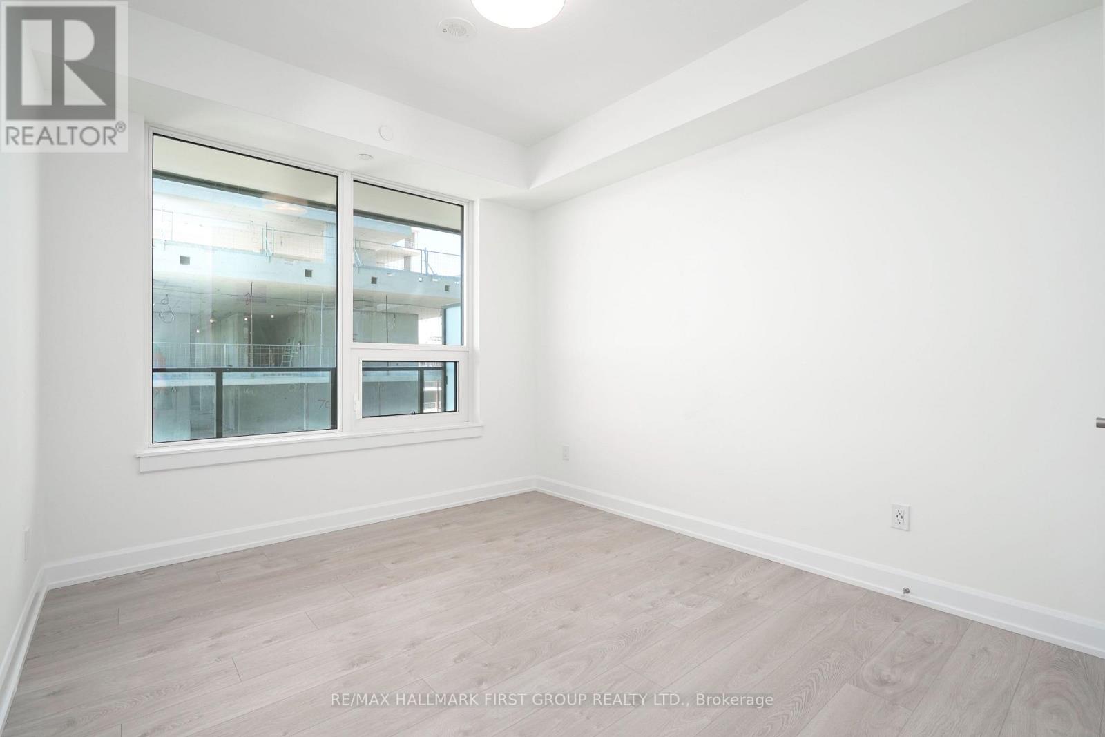 813 - 3220 William Coltson Avenue, Oakville, Ontario  L6H 7X9 - Photo 8 - W12462316