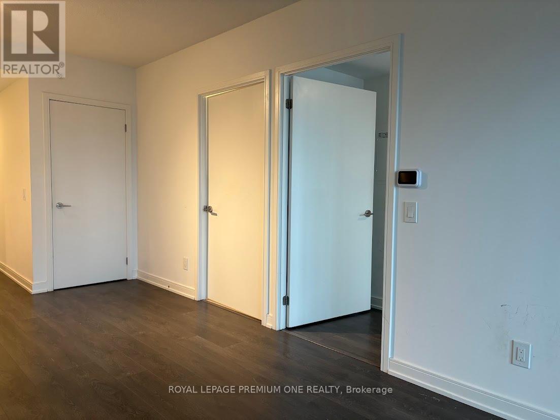 2111 - 30 Samuel Wood Way, Toronto, Ontario  M5B 1L4 - Photo 14 - W12462327