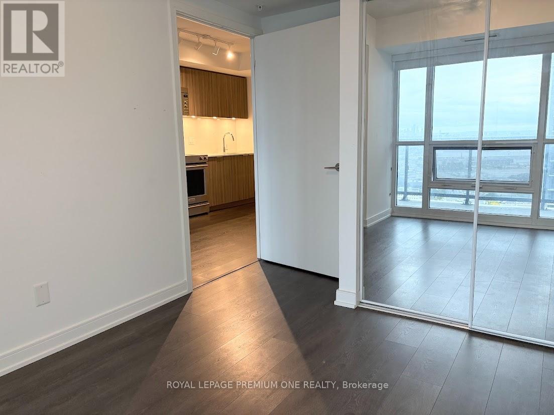 2111 - 30 Samuel Wood Way, Toronto, Ontario  M5B 1L4 - Photo 6 - W12462327