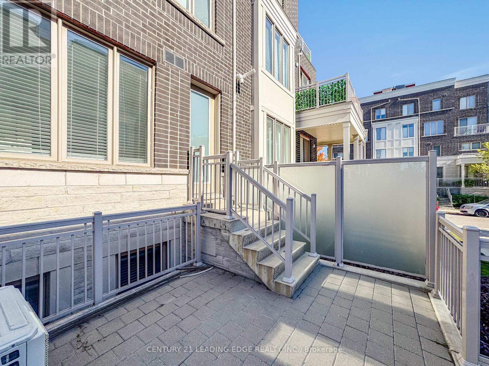 20 - 140 Long Branch Avenue, Toronto, Ontario  M8W 0B1 - Photo 10 - W12462330